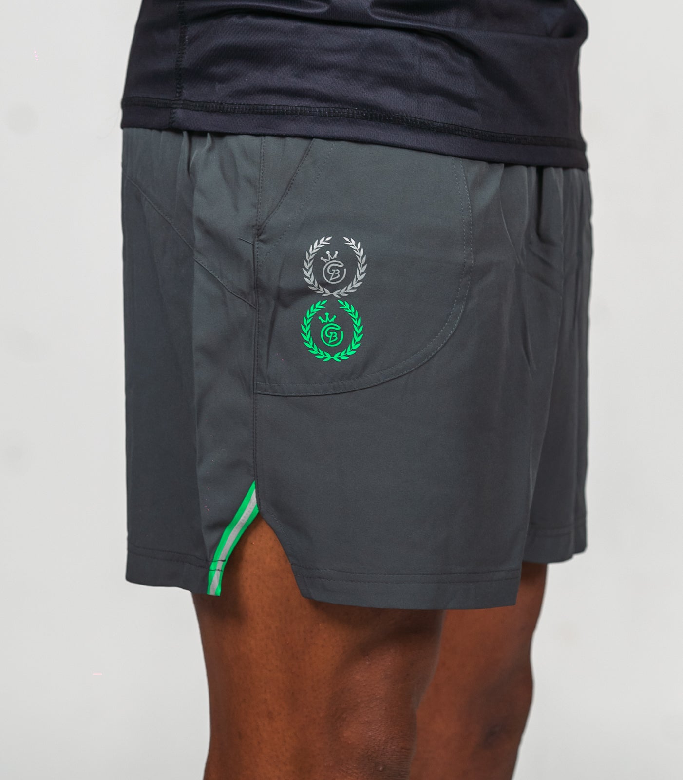 GREY TRAINING SHORTS